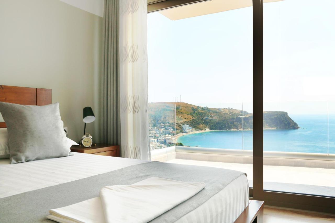 Vila 8 Hotel Himare Bagian luar foto