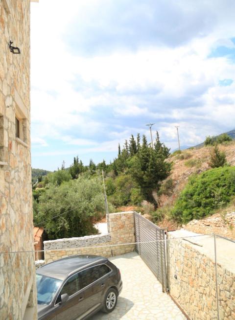 Vila 8 Hotel Himare Bagian luar foto