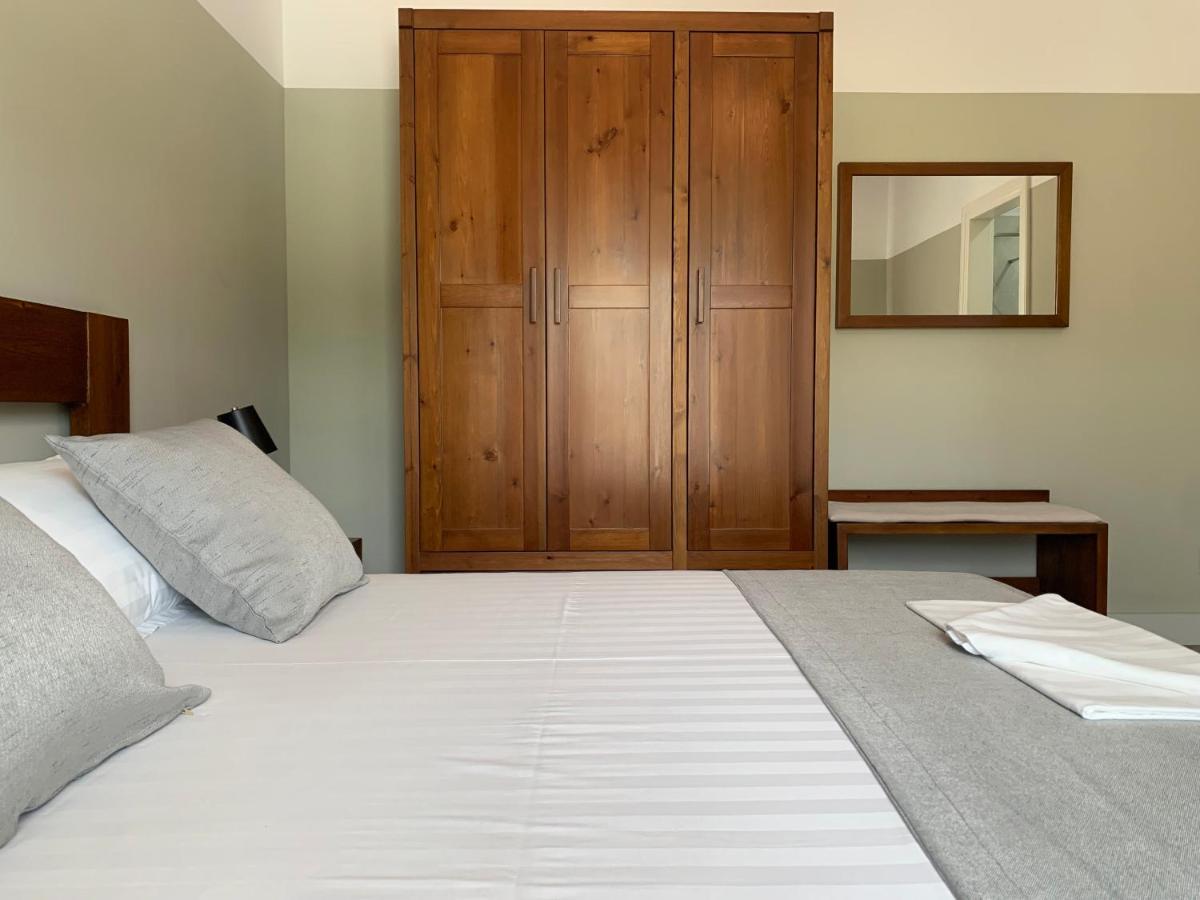 Vila 8 Hotel Himare Bagian luar foto