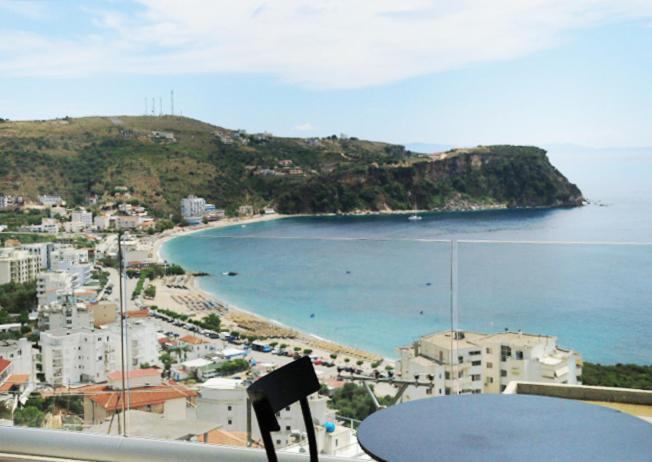 Vila 8 Hotel Himare Bagian luar foto